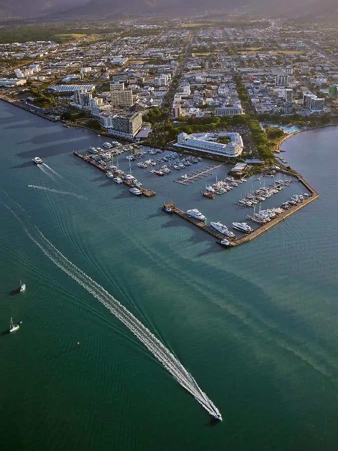 Belle Escapes 703 Harbour Lights Cairns Apartment With Water Views