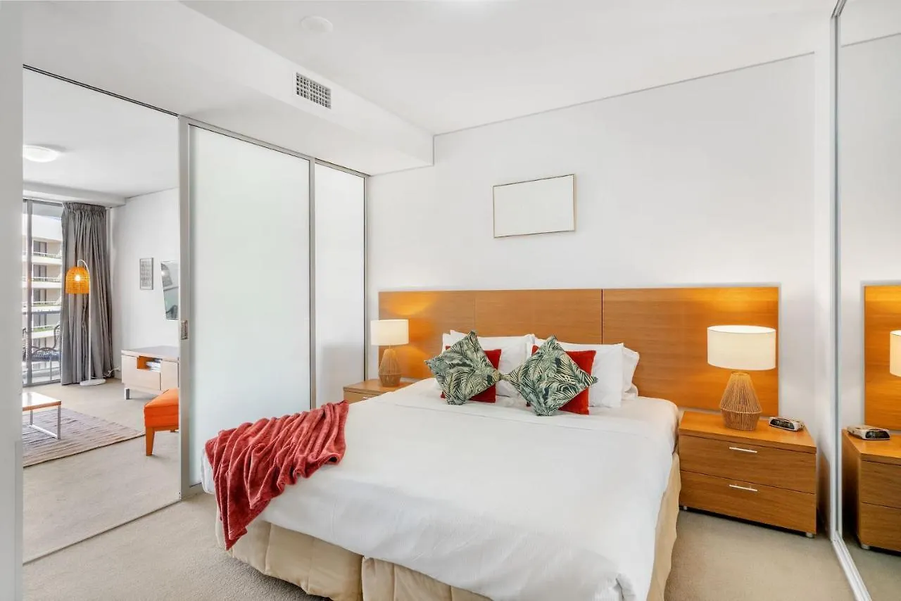 Belle Escapes 703 Harbour Lights Cairns Apartment With Water Views Australien
